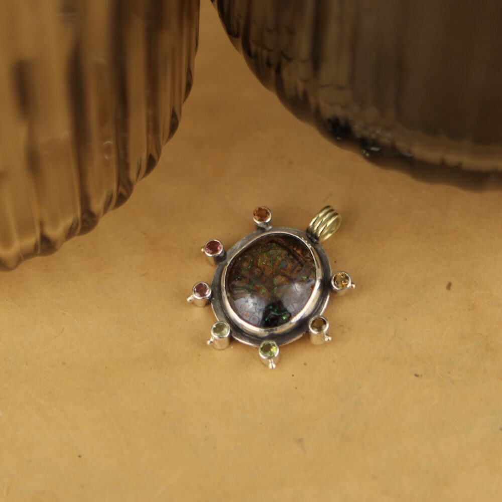 Ordinal Point Amulet* - Image 2